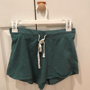 green old navy draw string shorts